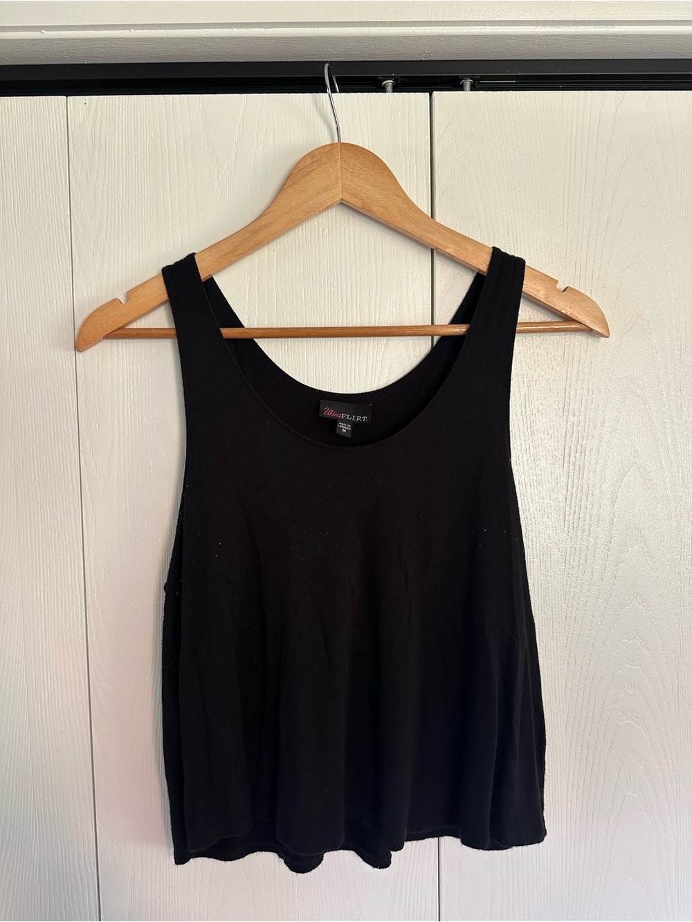 Bra-Free Women's Black Tank Top